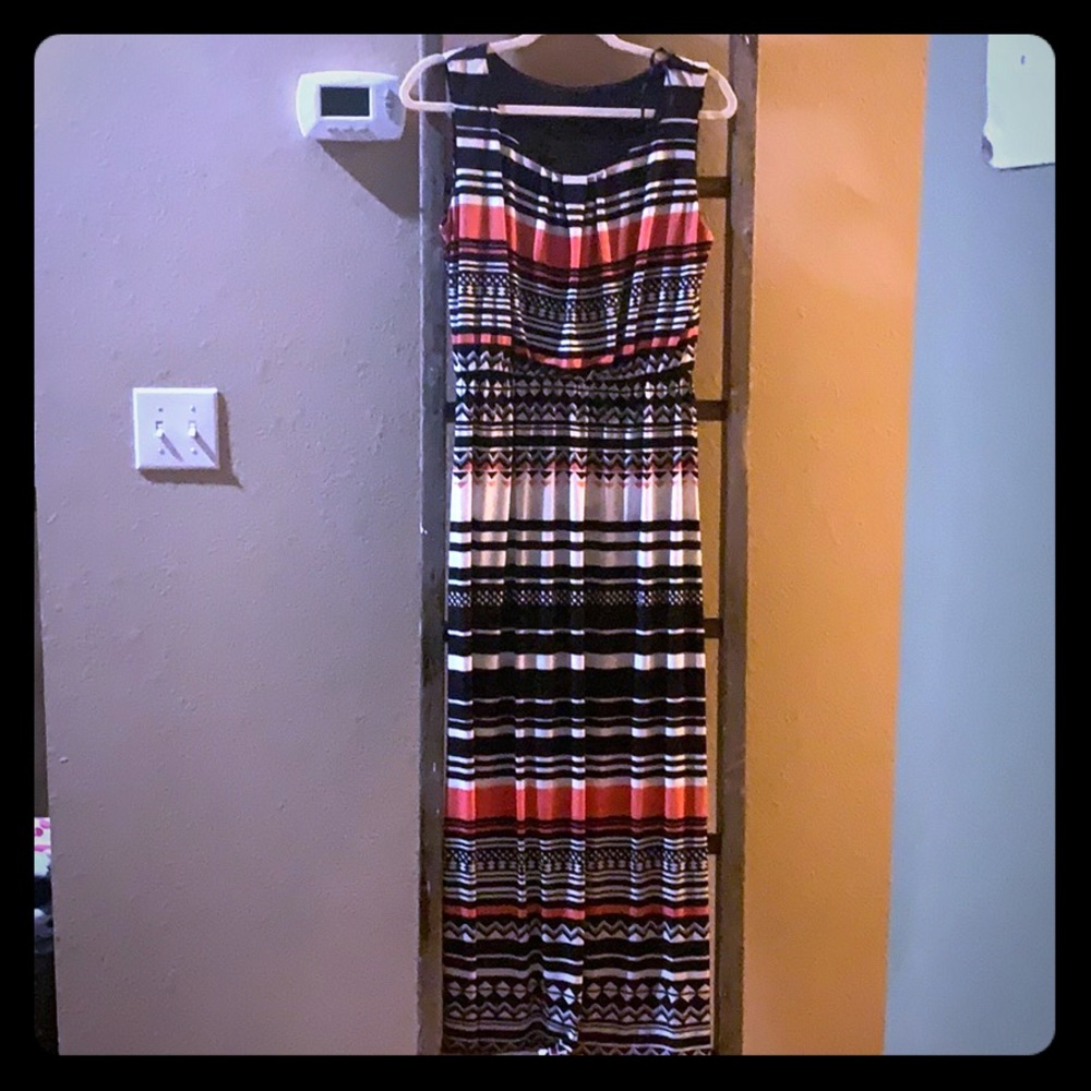 Tribal Maxi Dress 🟠⚪️⚫️ Size 14
